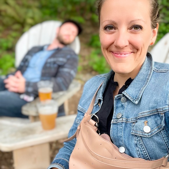 Meet your Posher, Jaime - Picture 3 of 7